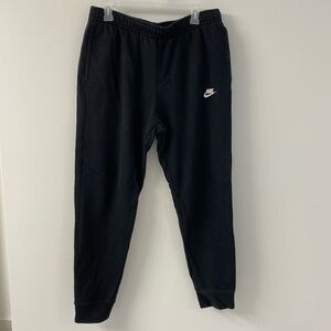 Nike men’s sweatpants. Size large, colour black